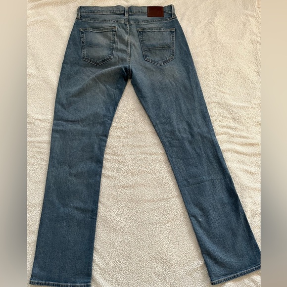Hollister Men's Bootcut Jeans in Dark Blue - Picture 8 of 11